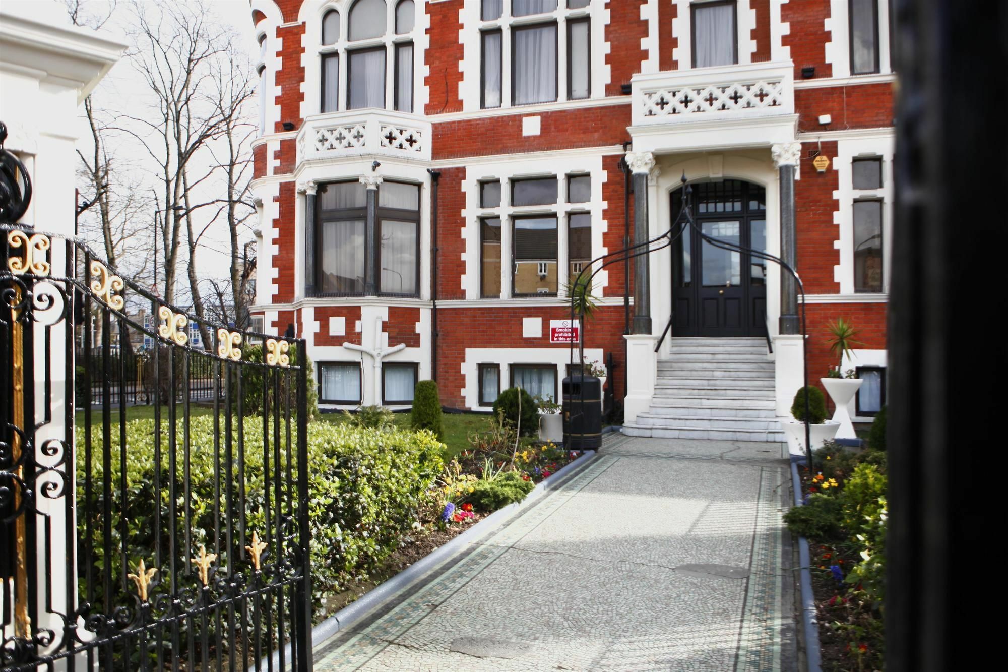 Western Peckham Hotel Londra